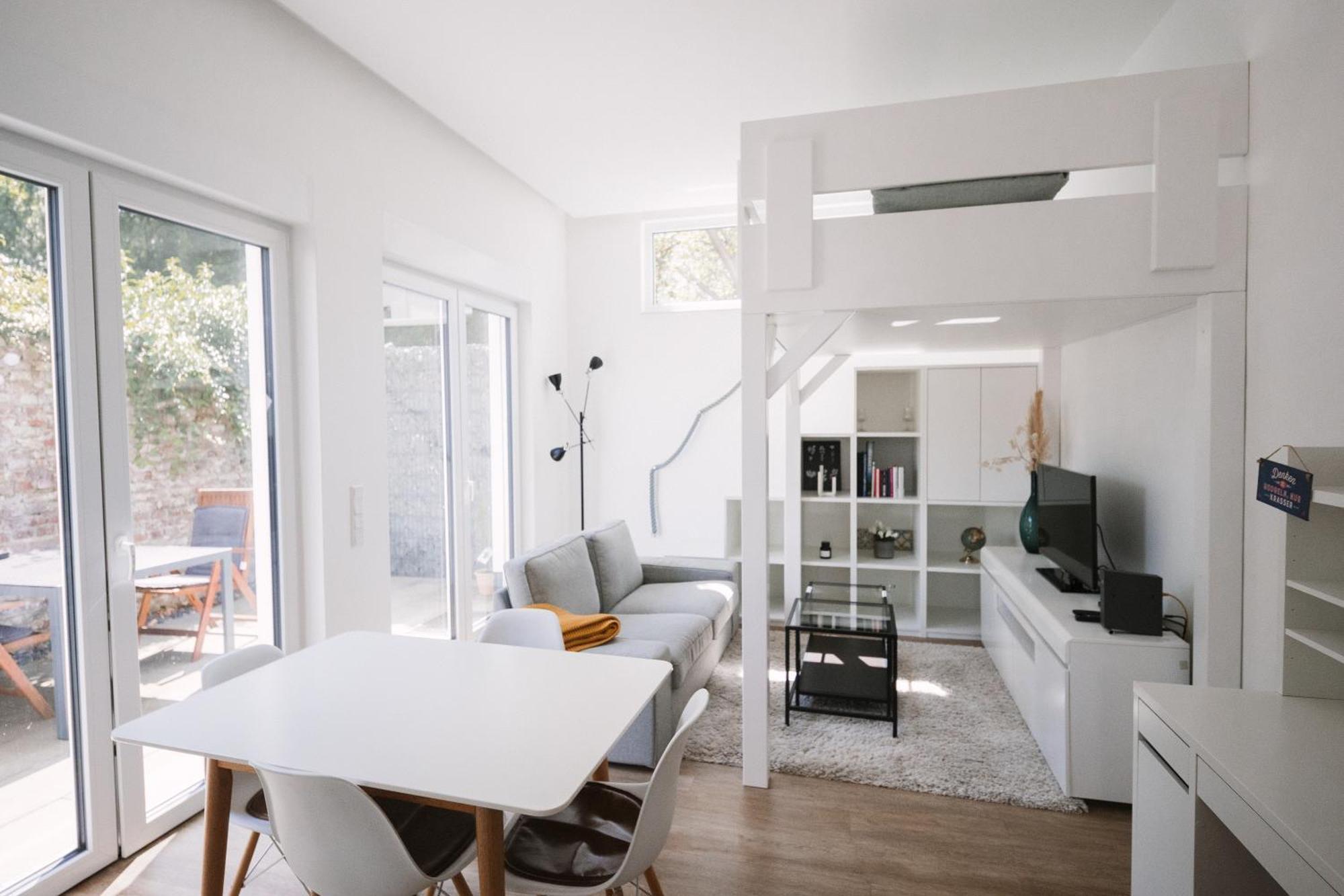 Schoene, Moderne Wohnung Mit Grosszuegiger Terasse إسن المظهر الخارجي الصورة