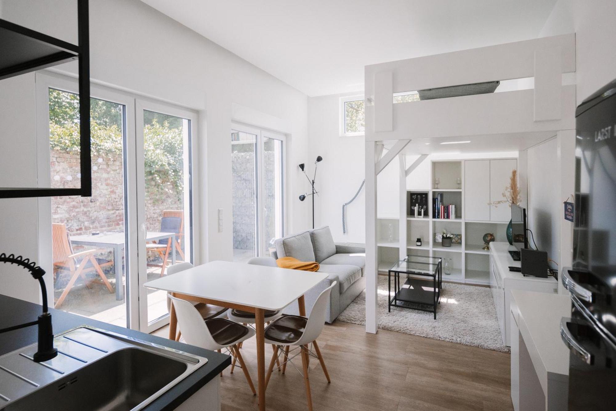 Schoene, Moderne Wohnung Mit Grosszuegiger Terasse إسن المظهر الخارجي الصورة